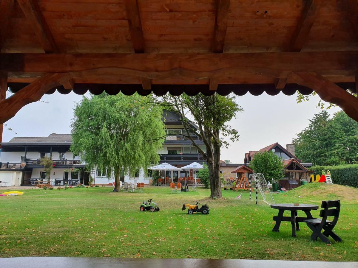 Landhaus Zum Mushof Hotel Wethen Exterior photo